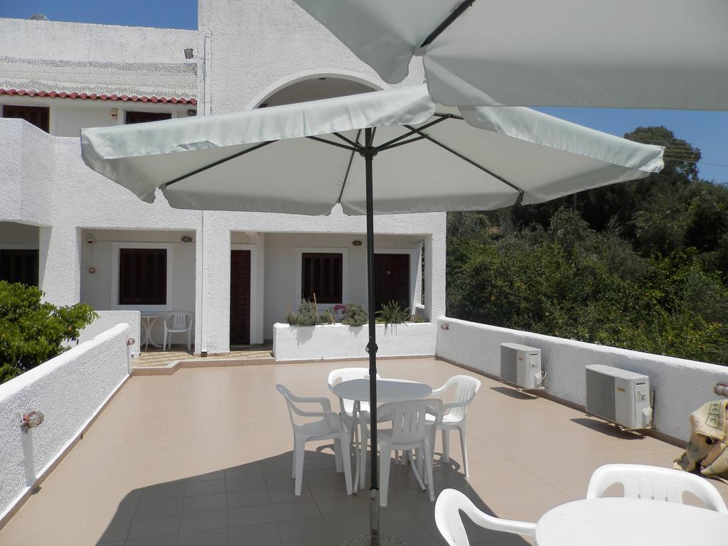 Aeolos Hotel Apartments Gythio Exterior foto