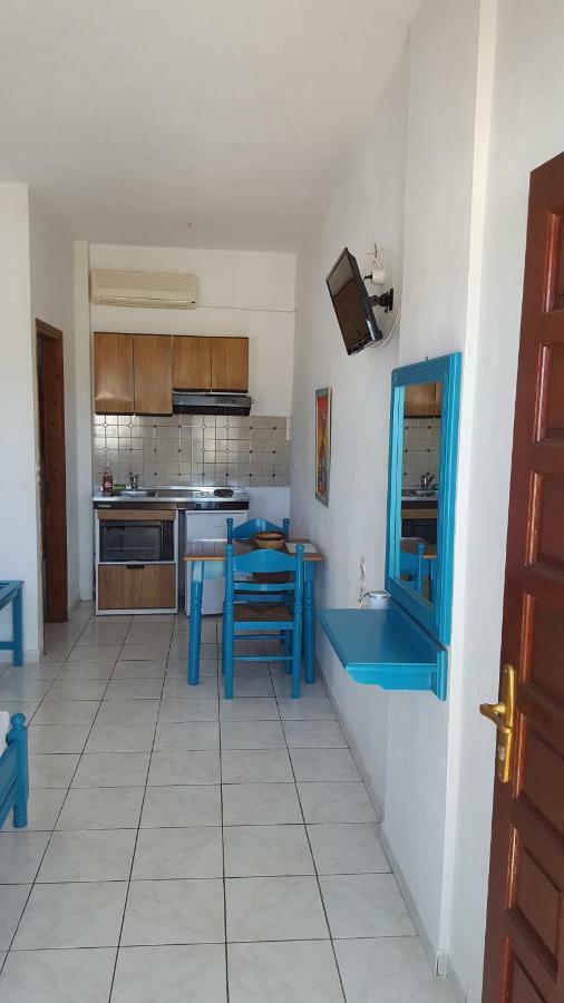 Aeolos Hotel Apartments Gythio Exterior foto