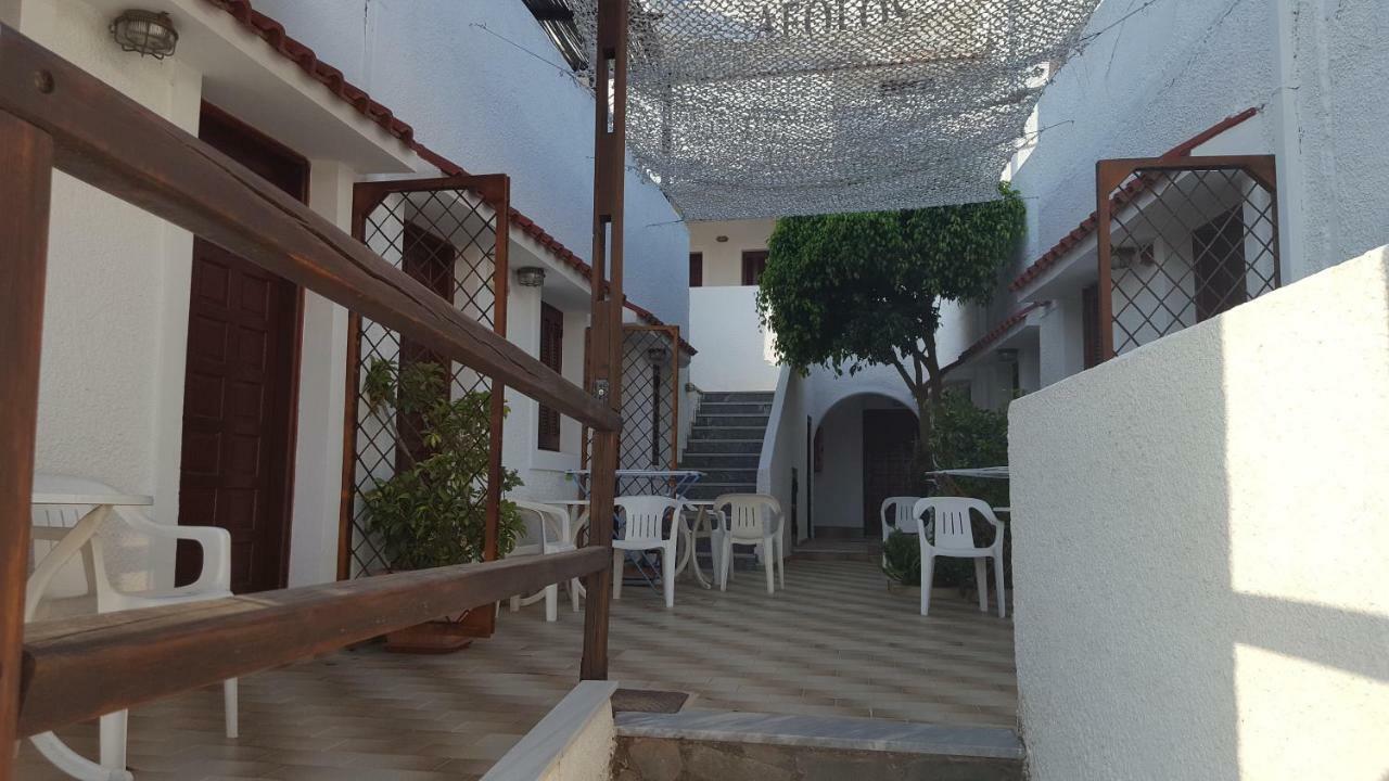 Aeolos Hotel Apartments Gythio Exterior foto